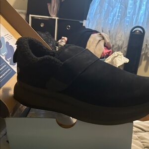 Silverts Women's Black Athletic Shoes